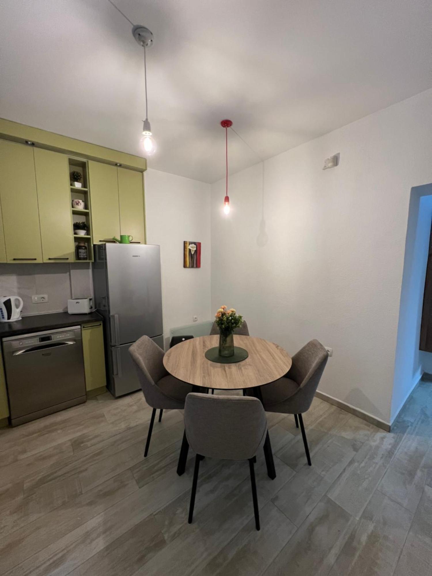 Apartman Nadja Leilighet Kotor Eksteriør bilde