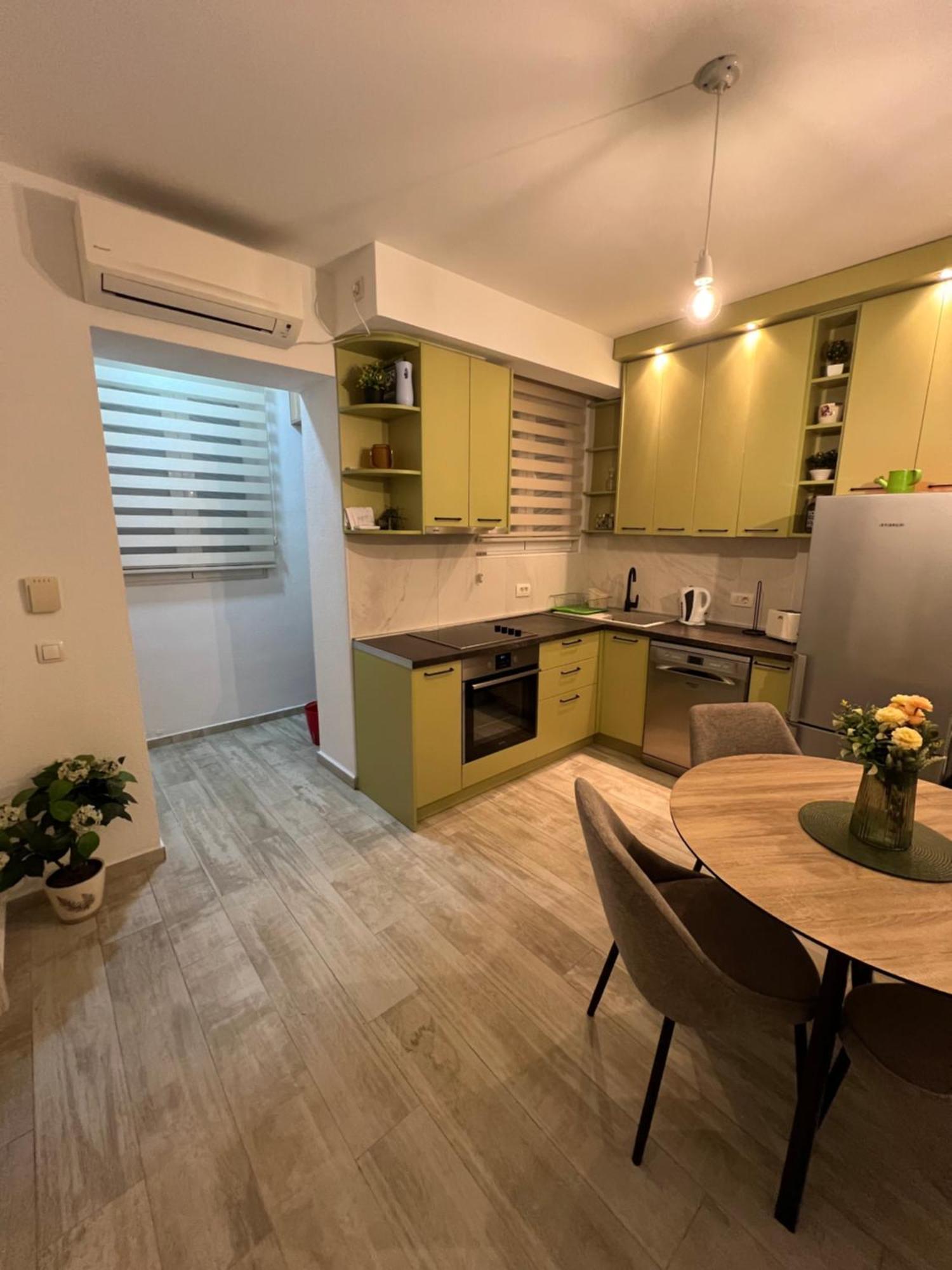Apartman Nadja Leilighet Kotor Eksteriør bilde